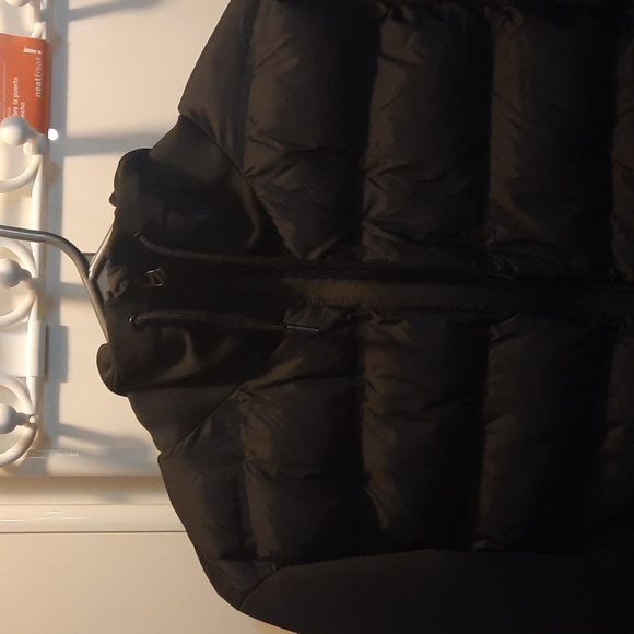 Zara black light crop jacket. - Picture 2 of 4